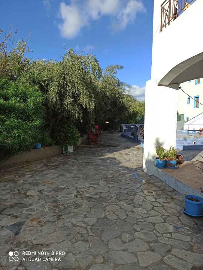 Giannis Apartments By Climbing House Panormos  Exterior foto