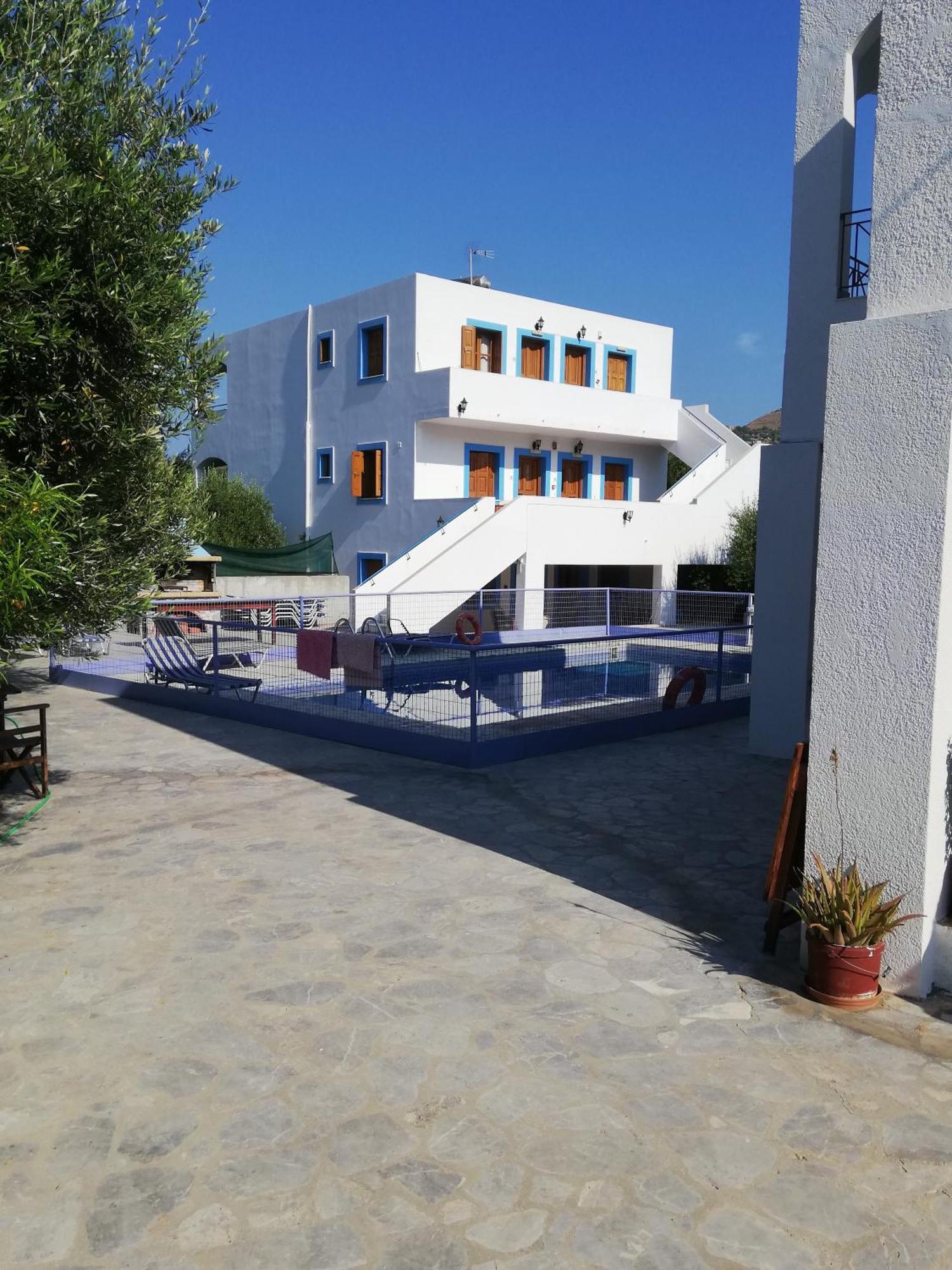 Giannis Apartments By Climbing House Panormos  Exterior foto